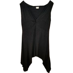 Strazzi Twist Front Tank with Sharkbite Hemline, Medium